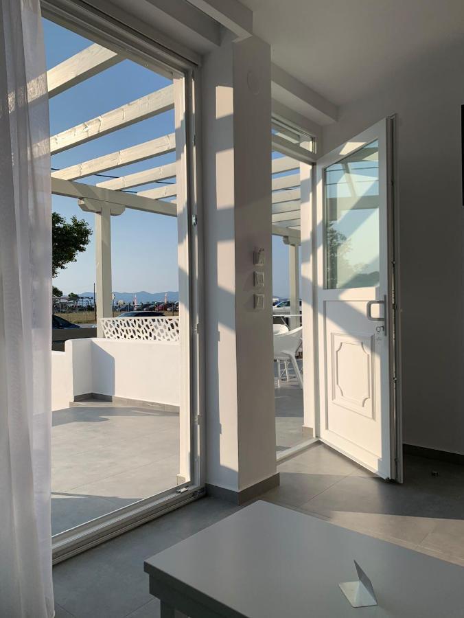 Ocean Blue Suites Ierissós Zewnętrze zdjęcie