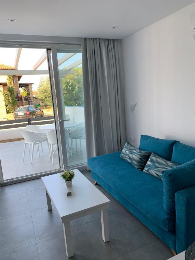 Ocean Blue Suites Ierissós Zewnętrze zdjęcie